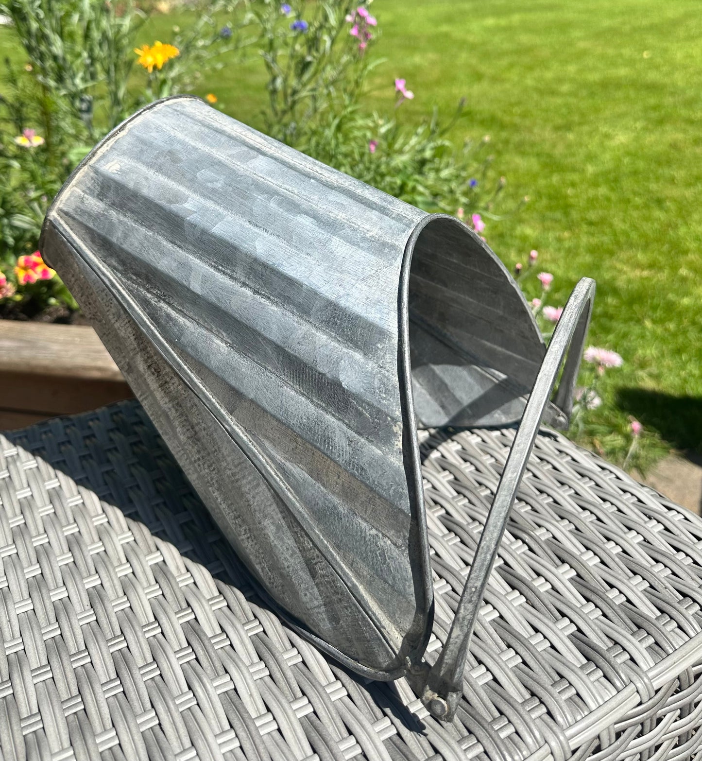 Circular Planter / Wine Holder