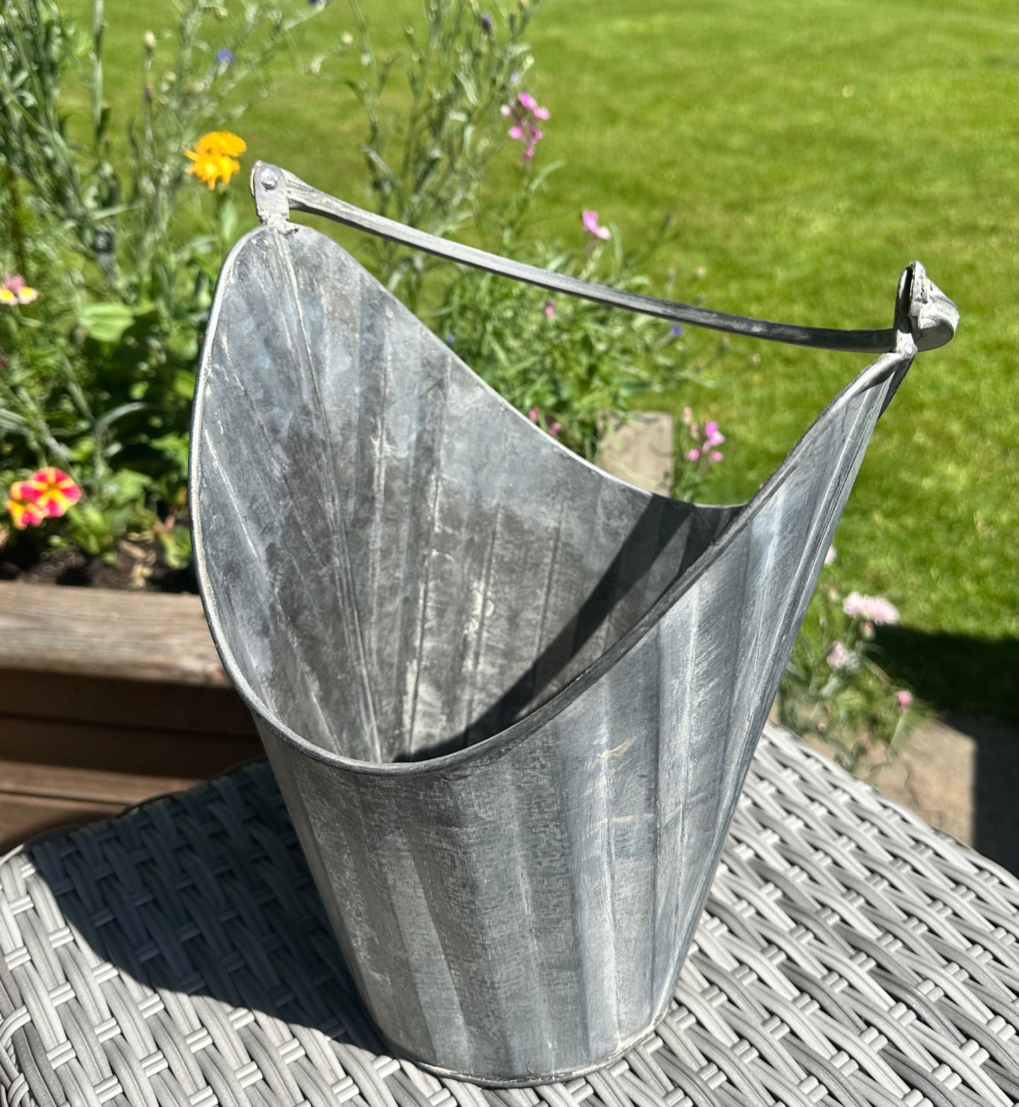 Circular Planter / Wine Holder