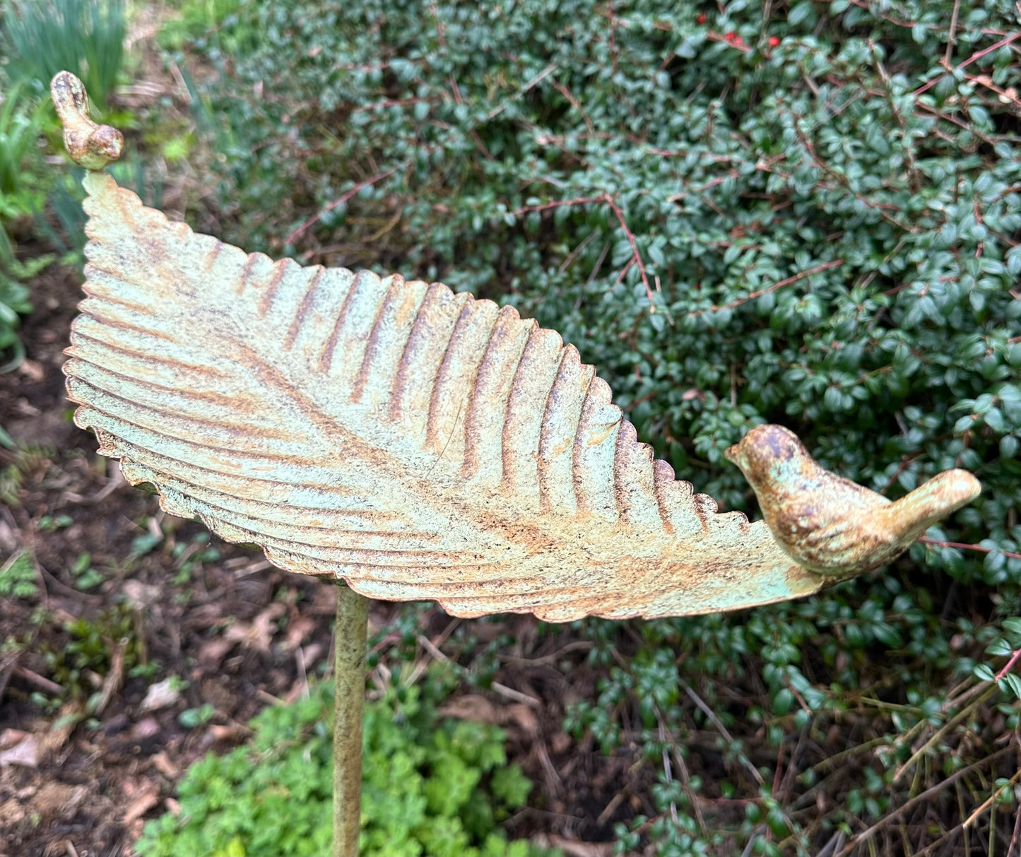 Leaf Double Bird Feeder Stake