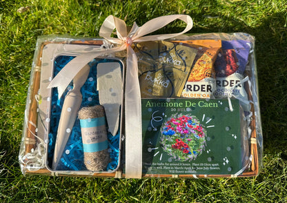 Mother's Day Hamper - Bulb Planter Gardener