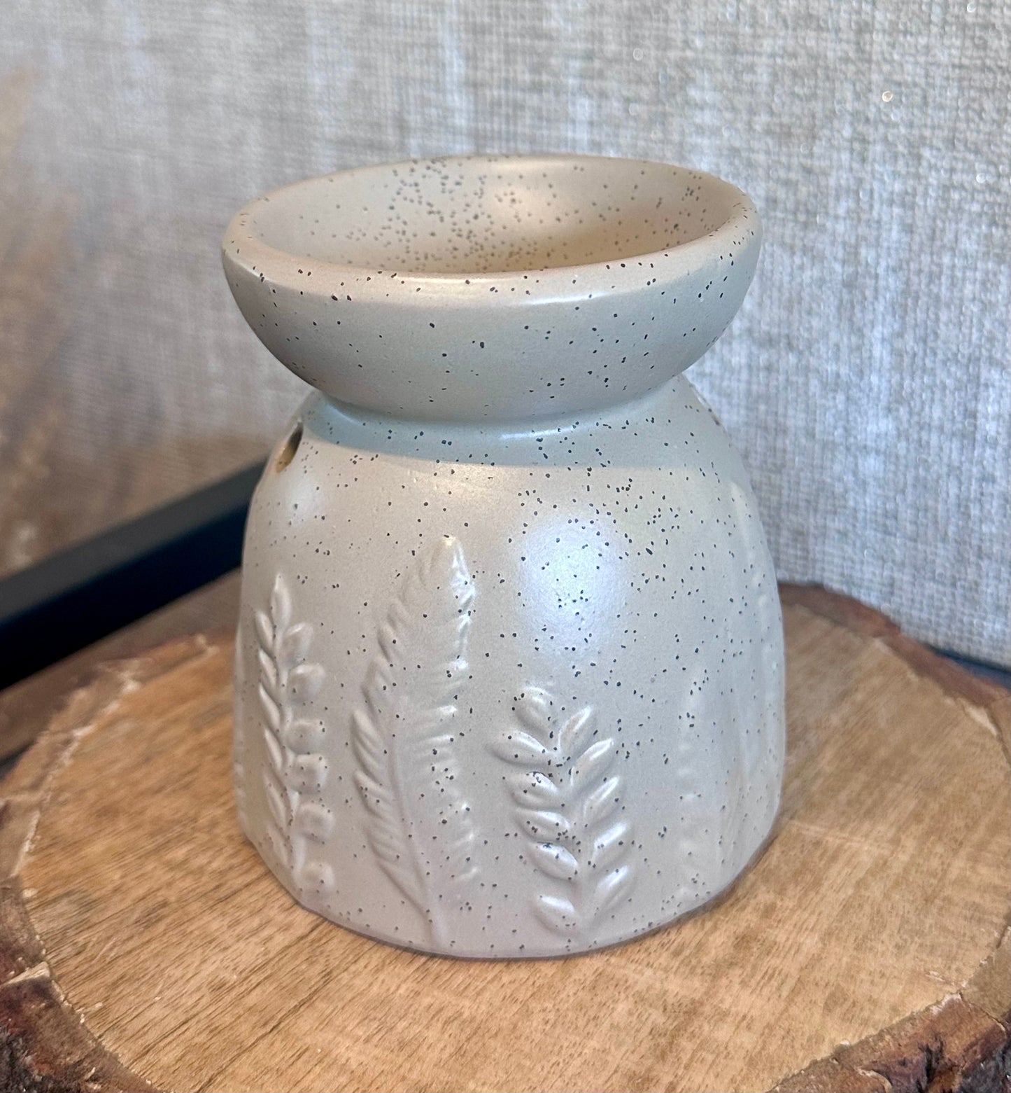 Contemporary ceramic aroma burner with speckled finish for wax melts and oils UK home scenting accessory
