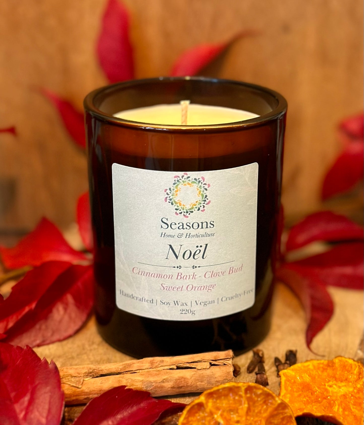 Essential Oil Apothecary Candle, handcrafted soy wax candle infused with pure essential oils, vegan and cruelty-free aromatherapy gift.