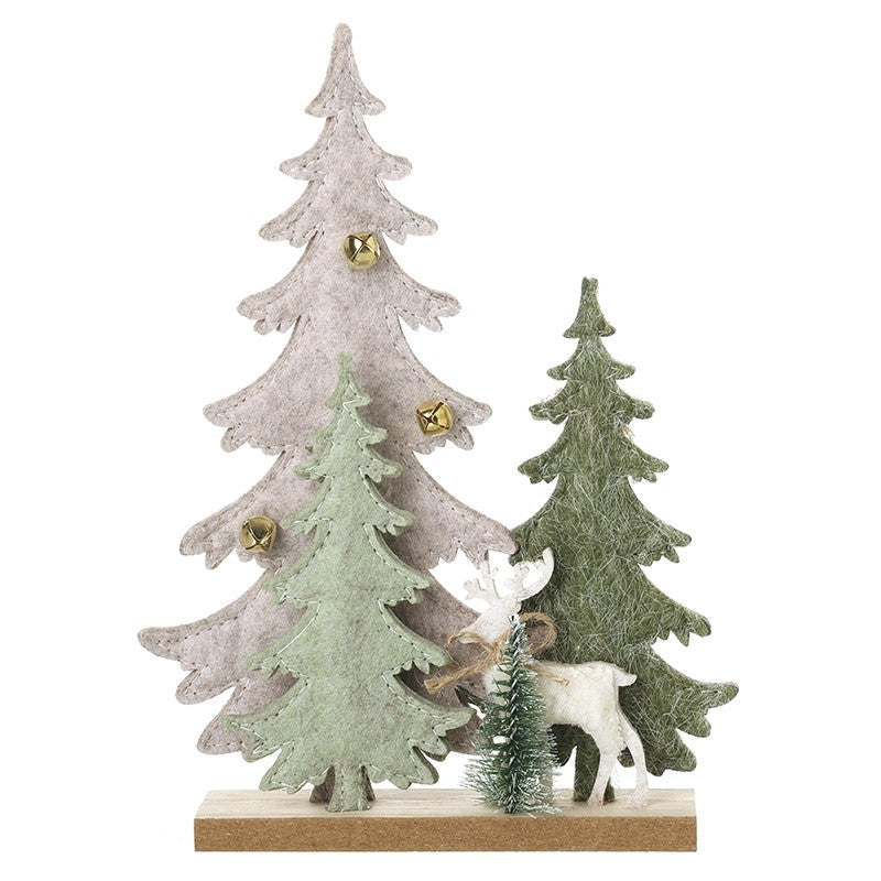Adorable Felt Winter Scene Decoration
