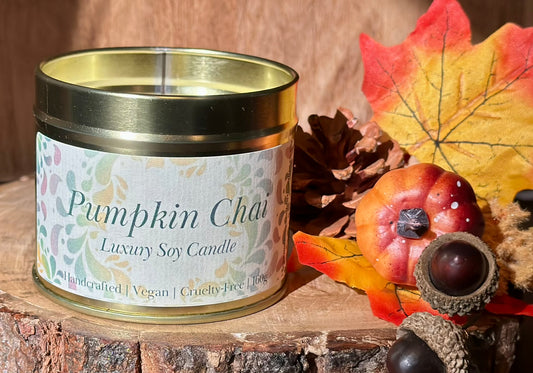 Hand-poured Pumpkin Chai soy candle, warm pumpkin spice and chai aroma, vegan paraben-free fall home fragrance gift.