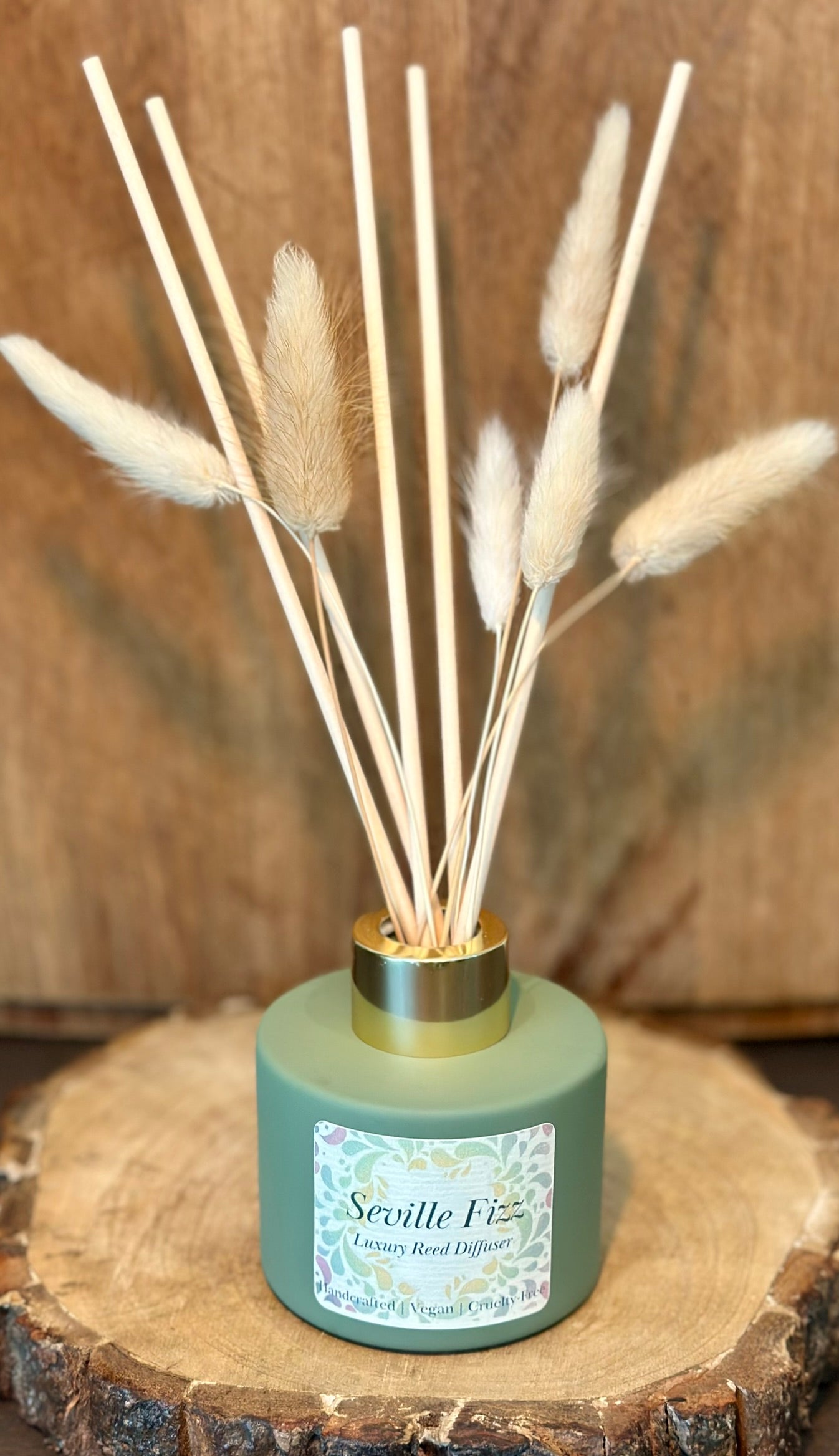 Seville Fizz luxury soy candle with citrus and fruity scent, vegan cruelty-free handcrafted candle with orange and grapefruit notes