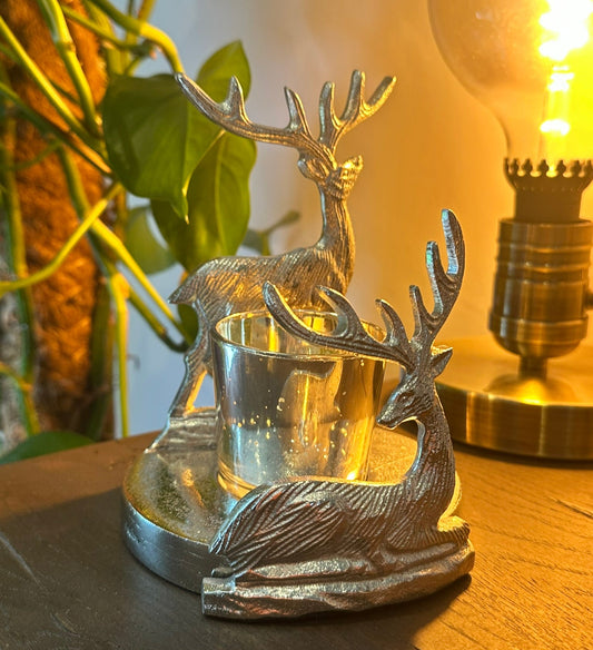 Silver reindeer candle holder – perfect Christmas gift or winter present for stylish home decor.
